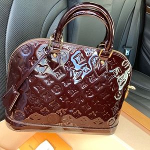 Louis Vuitton purse